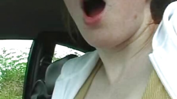 Bu gün bütün təbii balın içinə böyük uzun xoruz gedir