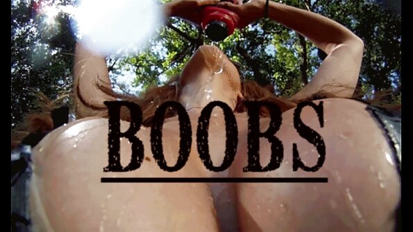 Dominant fahişə öz qancıq sevgilisini sikmək üçün kəmər taxır