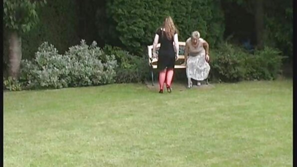 İki yaraşıqlı sevgilinin günortadan sonra əlaqəsi