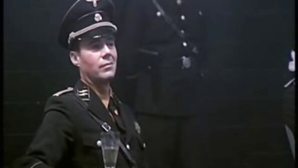 Qayın oğlunu sevən puma öz pişiyini bərk döyür