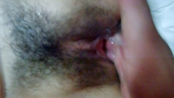 Qaradərili ingilis dili müəllimi sevimli tələbə qızı üçün böyük rəğbət bəsləyir