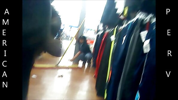 Xoruzu sevən sarışın bu gün köhnə bədənini bir dostun üstünə gətirir