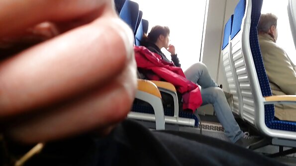 Sevimli qançını iki sərt xoruz ağzında cumshot edir