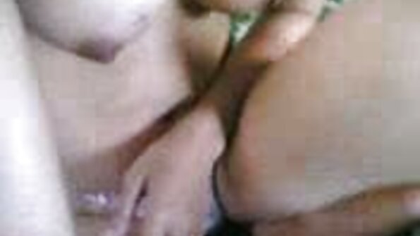 Heyrətamiz körpə Aidra Foks isti POV-stil səhnəsində sikilir